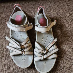 Teva sandals, Sz 9